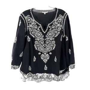 John Mark Women's Black & White V-Neck Embroidered Tunic Size Small